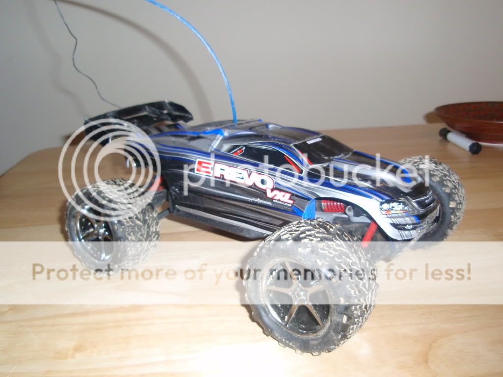 FS 1/16th brushless Revo Revo005