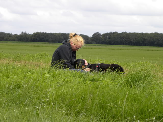 spike en joep  aan de wandel DSCN7458