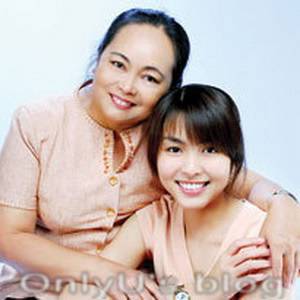 Nhìn lại những khoảnh khắc sao Việt hạnh phúc bên mẹ  TTHme