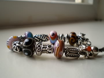 Tibet beads and Eske beads. P9220014