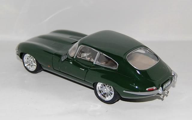 Jaguar E-Type 1967JaguarEType5