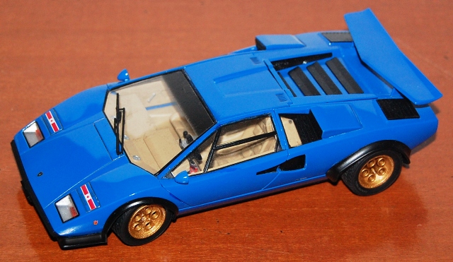 Lamborghini Countach LP500S Wolf Version 2 LamborghiniCountachLP500SWalterWolf22_zps573b7394