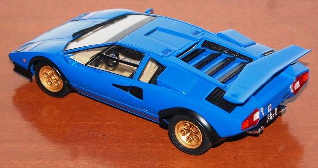 Lamborghini Countach LP500S Wolf Version 2 LamborghiniCountachLP500SWalterWolf27_zps38851afb