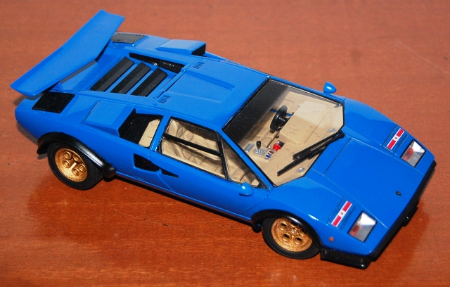 Lamborghini Countach LP500S Wolf Version 2 LamborghiniCountachLP500SWalterWolf28_zps1f4cc6b8