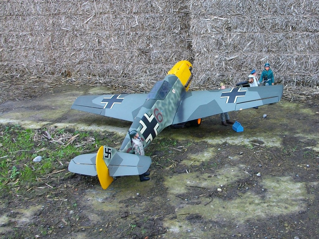 1/6th Messerschmitt BF 109E-3 build IMGP0675_zpscaycsjza