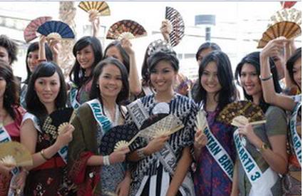 Road To Puteri Indonesia 2009 ~ Miss Indonesia Universe 2010 - Page 2 PI2009hari3_4