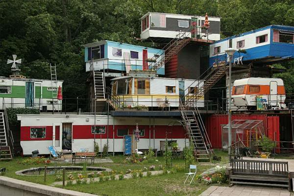 Funny Pics Redneck-mansion