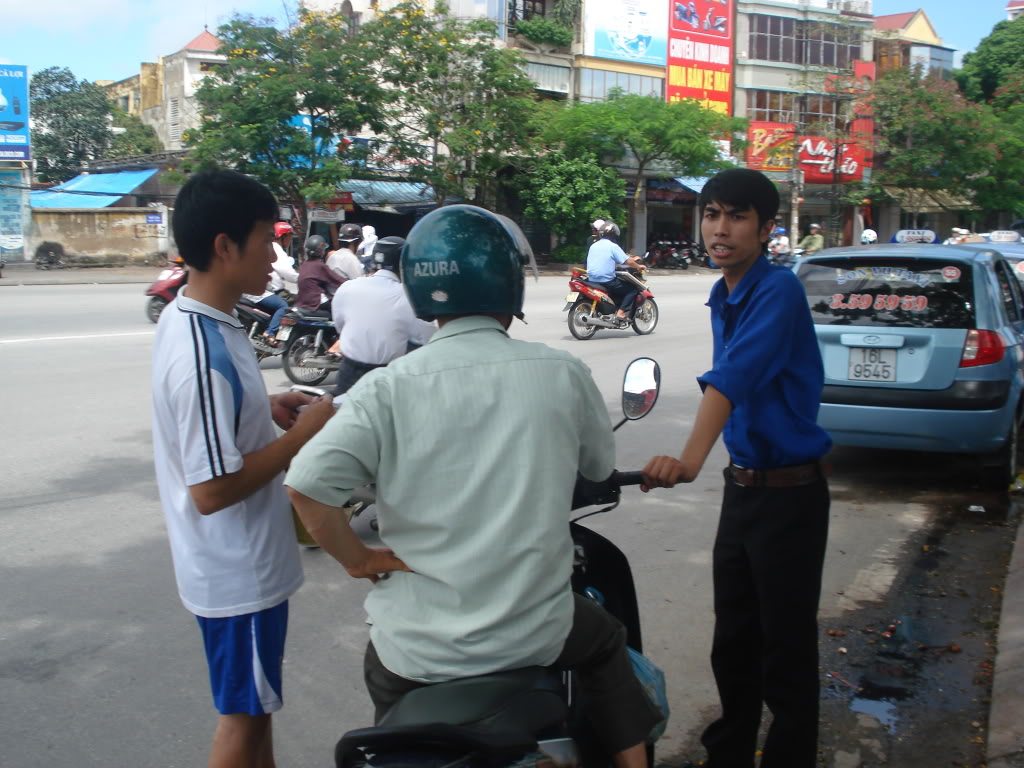 Thanh niên tình nguyện - Tiếp sức mùa thi 2011 DSC04541