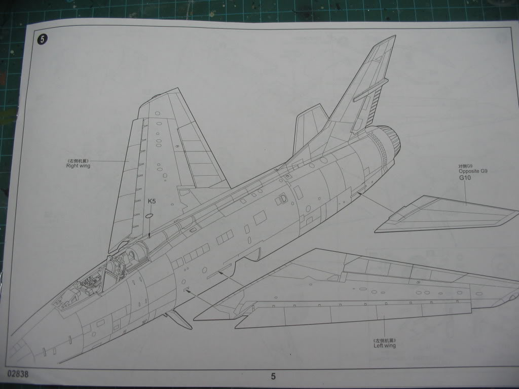 F-100C Trumpeter au 1\48 F-100C009