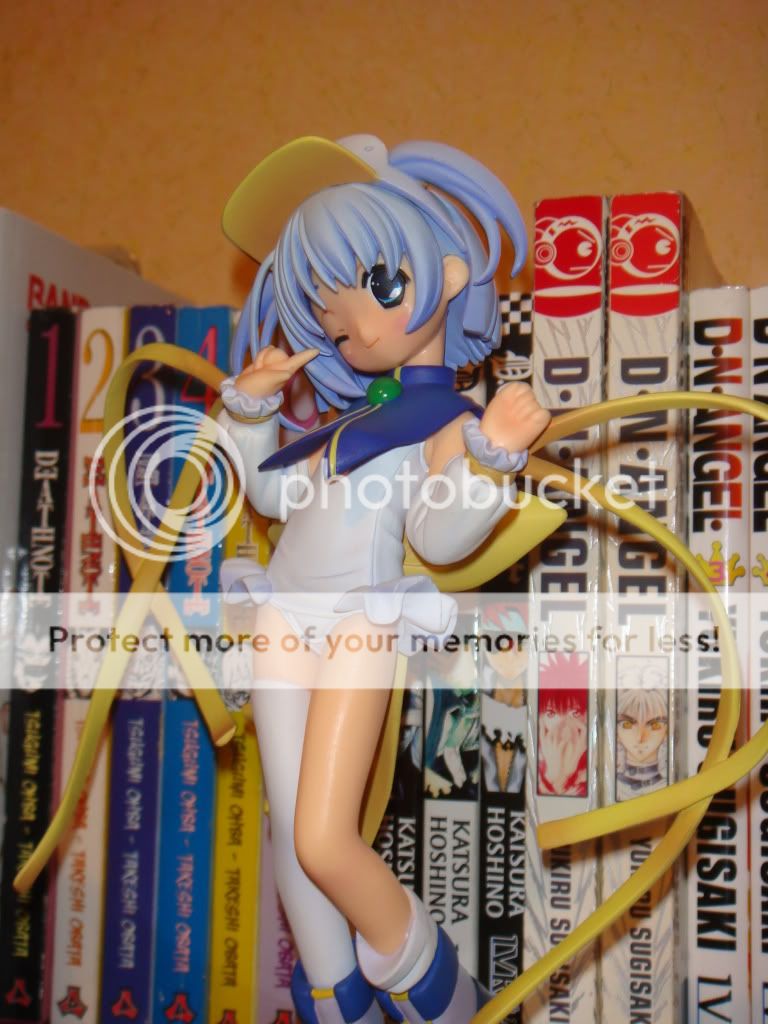 Últimas adquisiciones de figuras, Manga, Anime, Videojuegos y Merchandise en Gnrl. 2011 (1) - Página 40 DSC01229