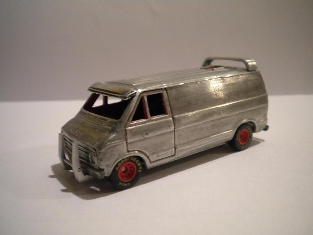 Dodge Street Van ERTL Imagen035-2