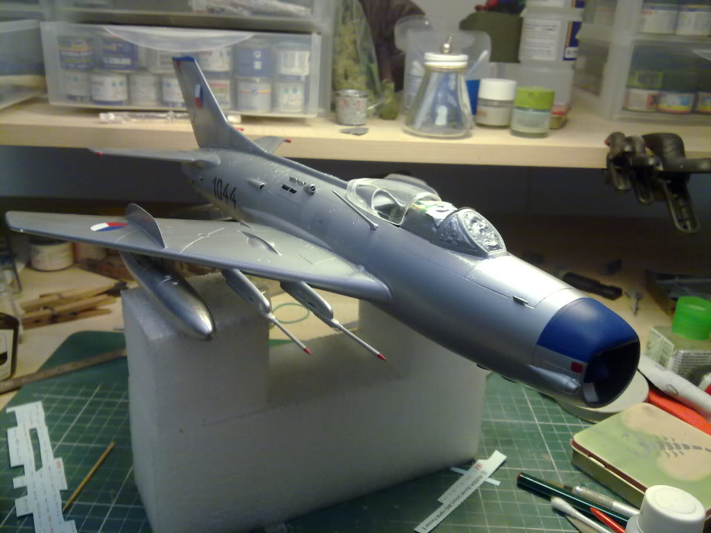 [TRUMPETER] Mig19 Farmer tcheque 1/32 314a53c5