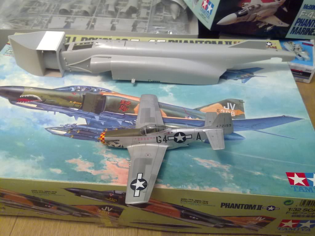 Une belle paire de Phantom II  [Tamiya] 1/32 7669691a