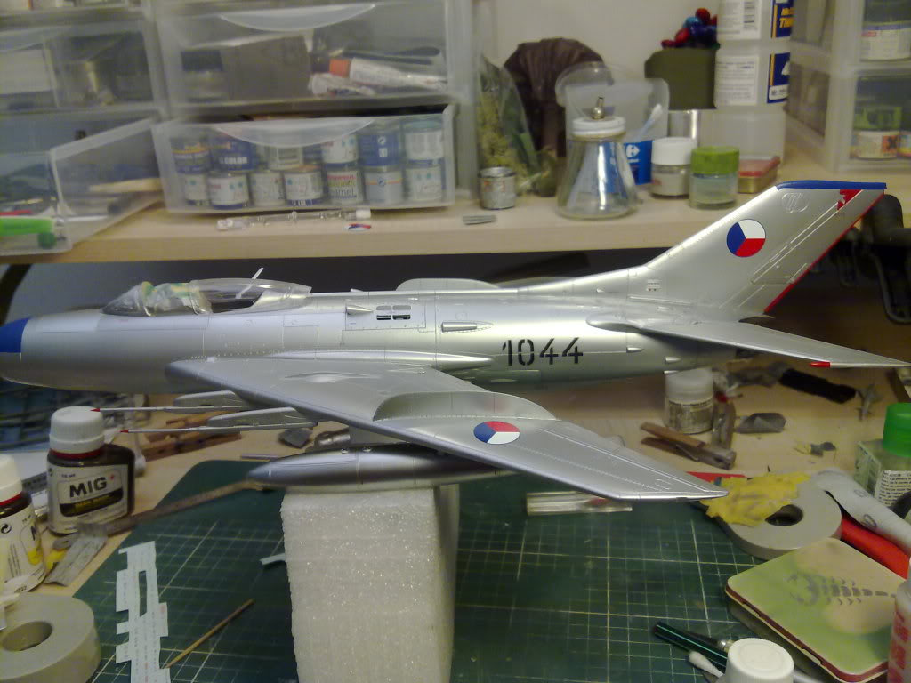 [TRUMPETER] Mig19 Farmer tcheque 1/32 9913dda6