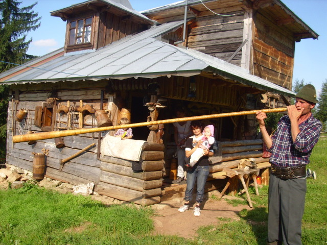 La stână la Vasile Alboi 1-003-21