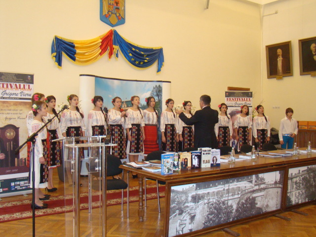 Festivalul Internaţional de Poezie „Grigore Vieru” 1-006-15