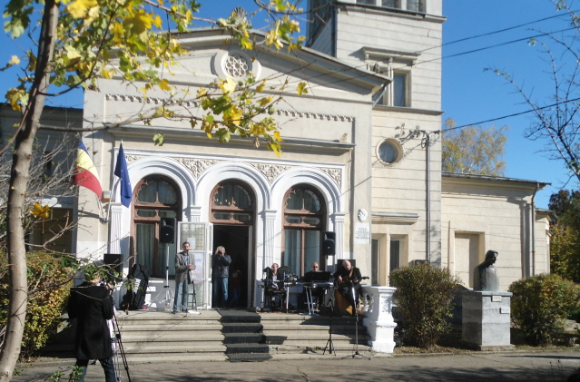 FESTIVALUL  NAŢIONAL DE PROZĂ „MIHAIL SADOVEANU”,  ediţia a III-a, Iaşi, 3-5 noiembrie 2012 3-21