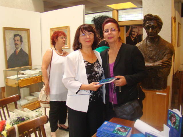 15 septembrie 2012-Lansare de carte, Picaturi de suflet, Carmen Antoaneta Marcean 6-003-1