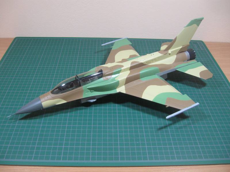 F-16I SUFA(Academy 1/32) IMG_1165