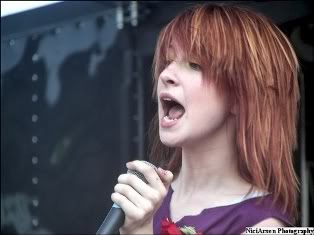 Hayley Hayley_williams--large-msg-11609326