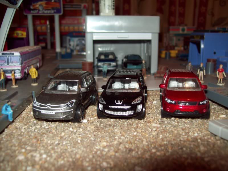 Novedades de mi colección Majorette (Subaru impreza, Renault Kangoo II, Daf) JUNTAS