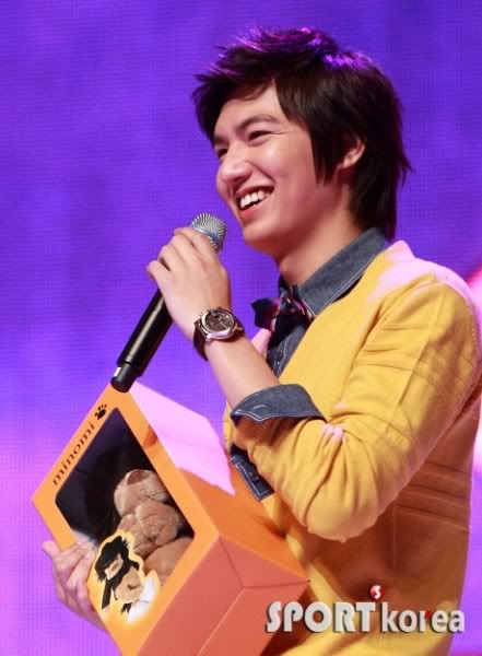 صور يوم ميلاد لي من هو 2010 20100621_minoz_12-441x600LeeMinhowa