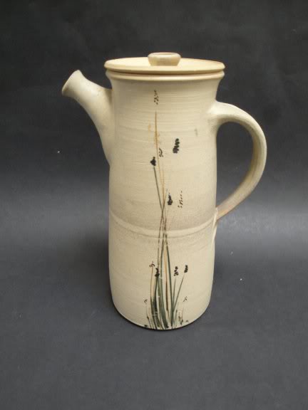 Help Please - Does anyone recognise the make of this stoneware coffee pot KK1