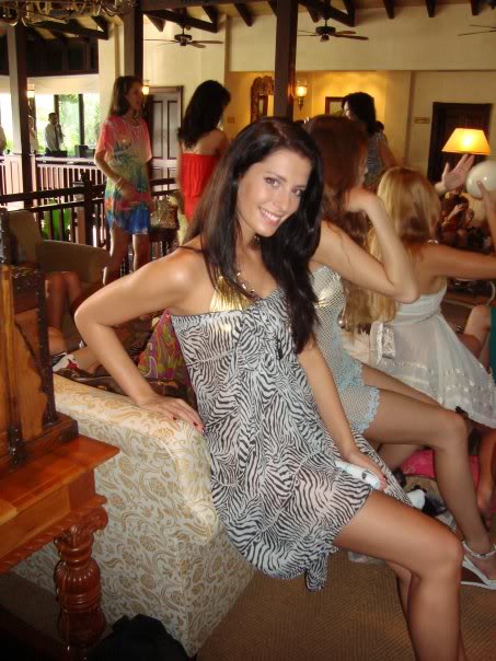 Official thread of Barbora Franekova - Miss Slovakia World 2009 - Page 5 12164_1179347081966_1176825608_3044