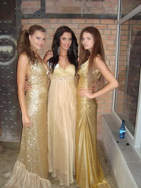 Official thread of Barbora Franekova - Miss Slovakia World 2009 - Page 5 12164_1181635779182_1176825608_3045