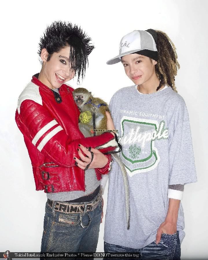 The Kaulitz Twins Picture Together - Page 5 Thmp11wl2