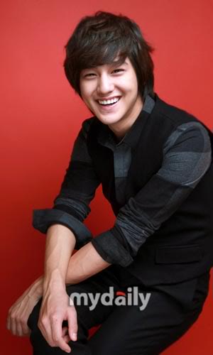 Kim Bum cast as Park Jin-hee’s younger boyfriend Kimbum_115