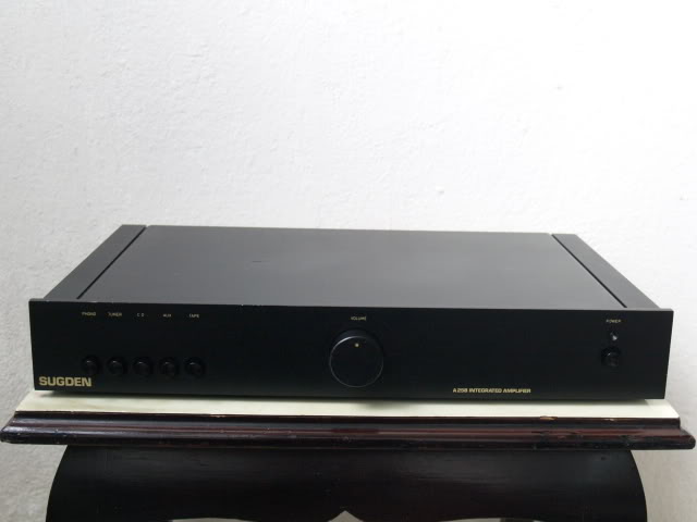 Sugden A25B Integrated Amplifier。（Used。）SOLD. _1010503