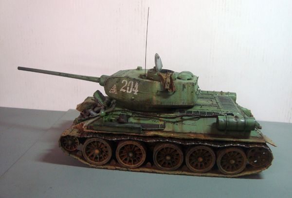 TANQUE  T- 34   Esc 1/35 DRAGON DSC07339