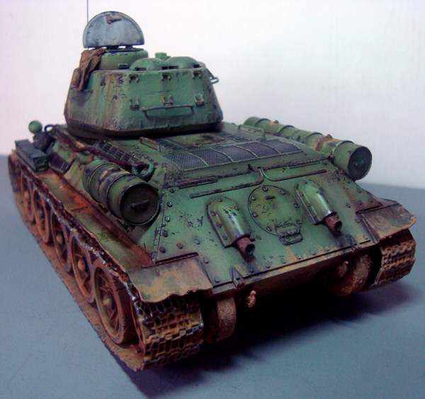 TANQUE  T- 34   Esc 1/35 DRAGON DSC07353