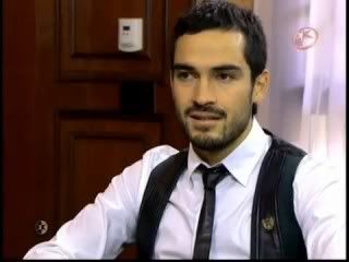 Alfonso Herrera Bscap0025-10