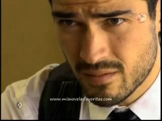 Alfonso Herrera Bscap0031-1