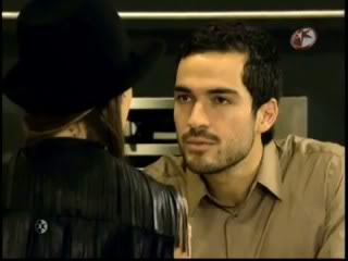 Alfonso Herrera Bscap0068-9