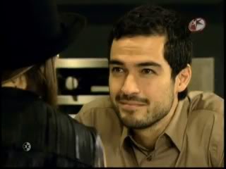 Alfonso Herrera Bscap0070-9