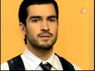 Alfonso Herrera Bscap0077-2