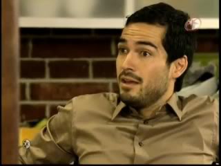 Alfonso Herrera Bscap0085-9