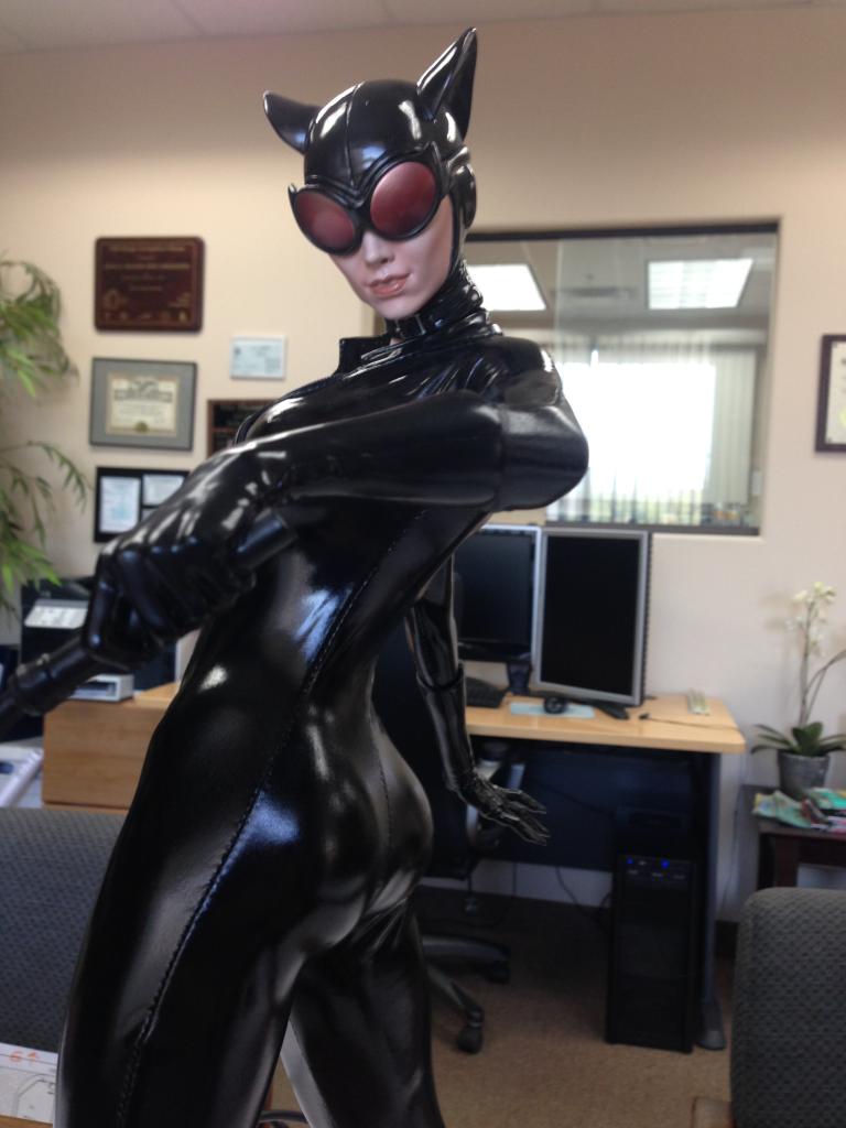 [Sideshow] Catwoman Premium Format Figure - LANÇADA!!! - Página 11 Cat15