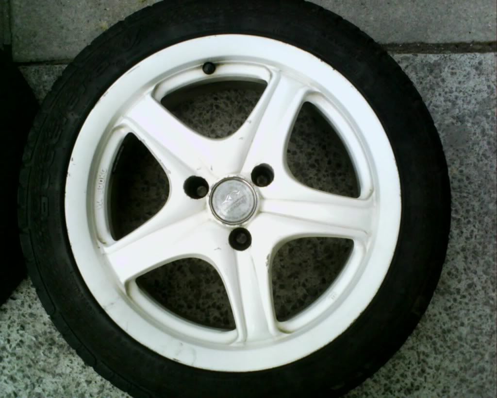 15" alloys with good tyres IMG0331A