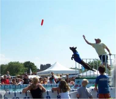 CHERRY FESTIVAL.... Traverse City, MI.... July 9-11, 2009 Awesomjumpgunnertc71009