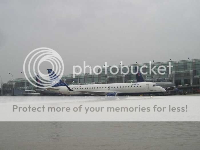 Flooded Chennai Airport Image007