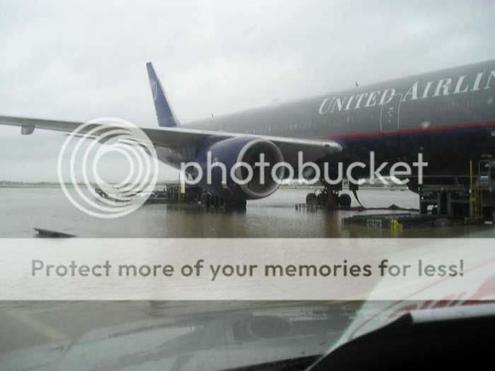 Flooded Chennai Airport Image010