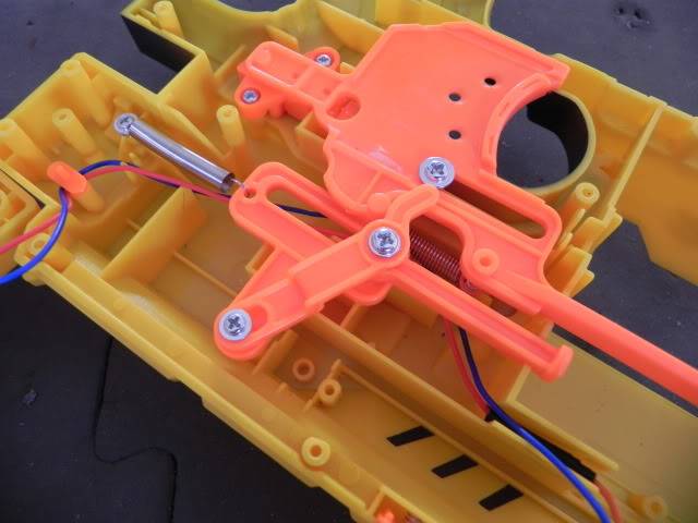 Nerf Barricade - Voltage increase, inbuilt voltmetre, safety removal DSCN3564