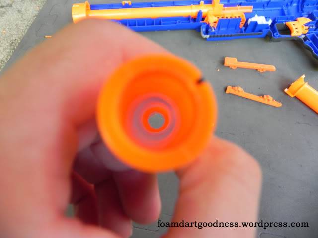 Nerf Raider - Basic mods - AR, seal improvement and spring replacement DSCN2925