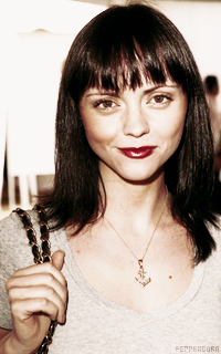 AVATARS OFFERTS Christinaricci25