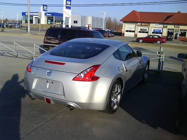 Divers et la nouvelle 370Z (19 avril 2009) DSC00943