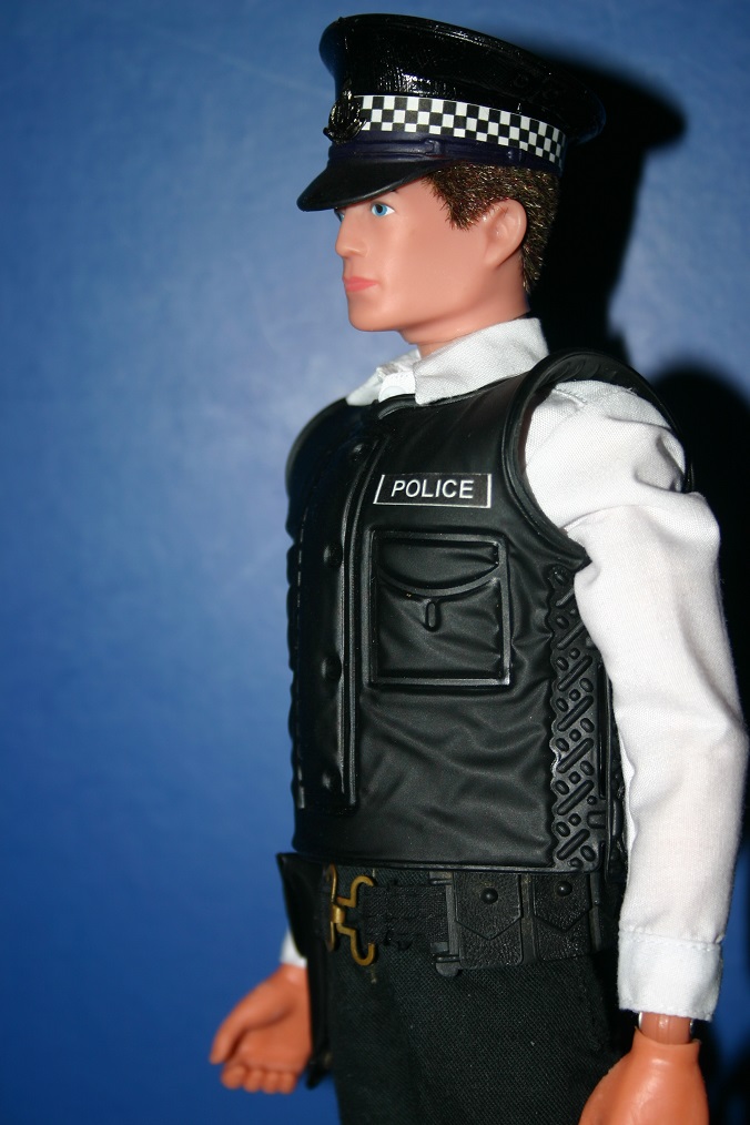 Kitbash: Police Officers IMG_0107_zpsfb7b9ce5